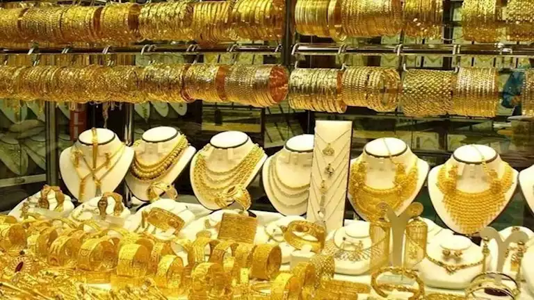 توقعات بصعود الذهب إلى 6000 دولار للأوقية بنهاية 2026.. فما السبب؟